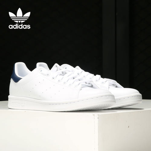 阿迪达斯三叶草休闲鞋Adidas正品