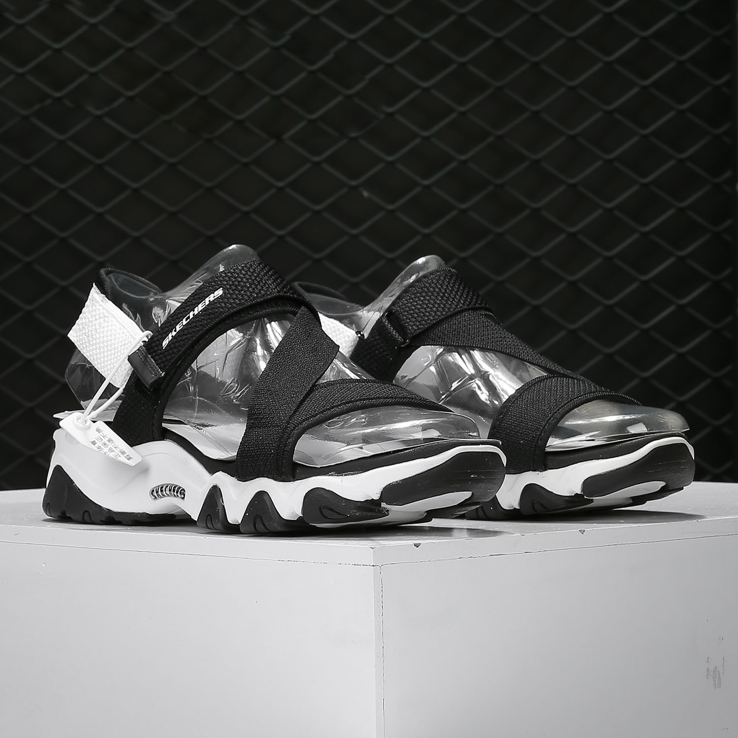 Skechers/斯凯奇正品 D'lites 2.0 女子夏季魔术贴运动凉鞋