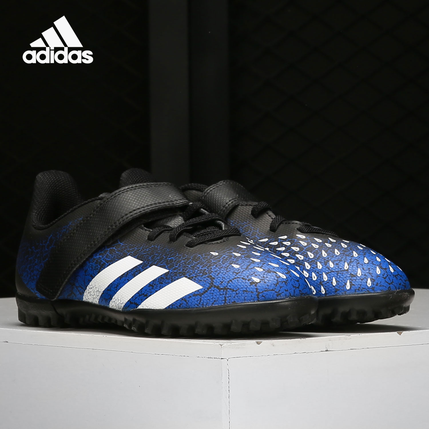 Adidas/阿迪达斯正品当季新款大童鞋魔术贴TF碎钉足球鞋FY0628