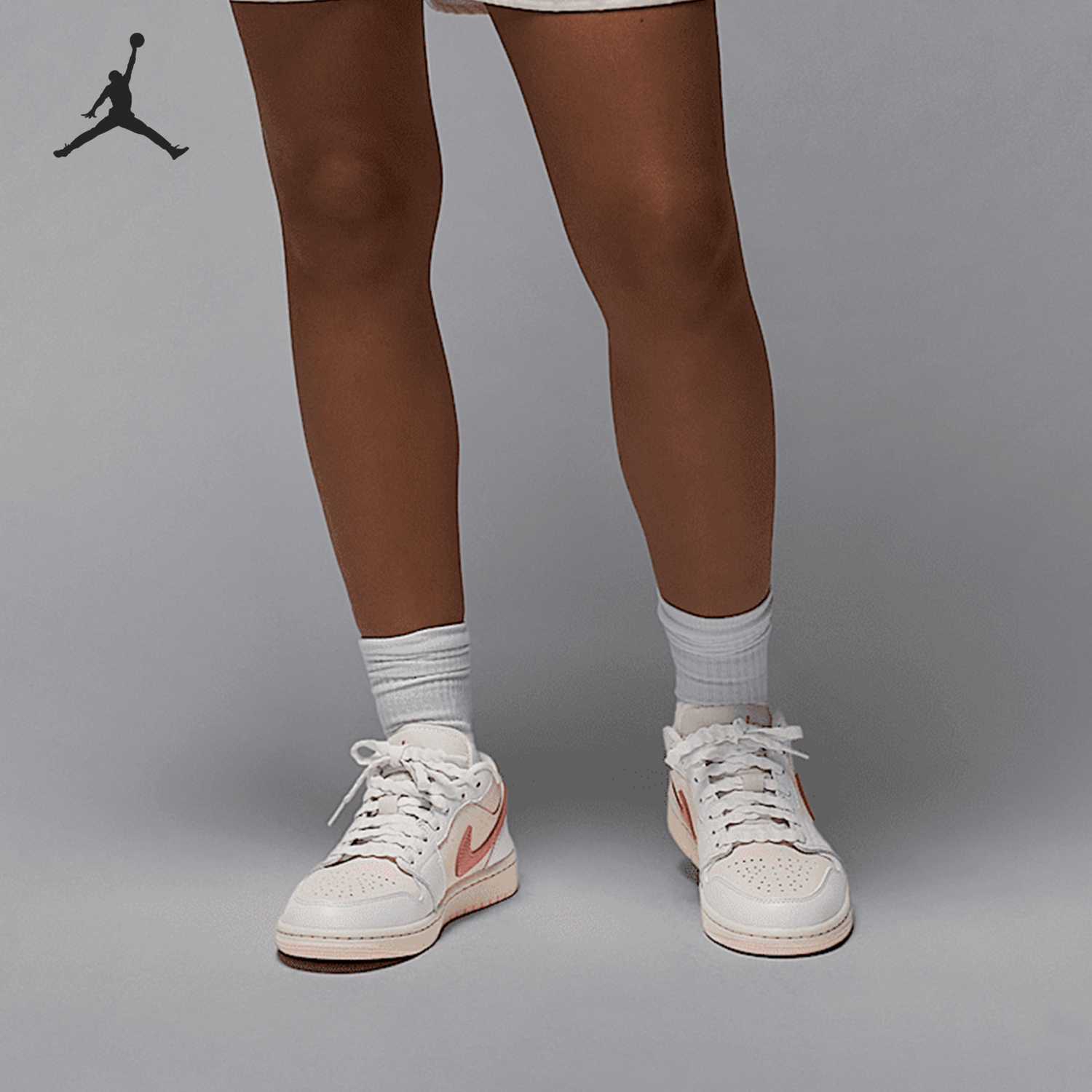 Nike/耐克正品JORDAN女士低帮经典耐磨系带透气运动鞋IB8156-133