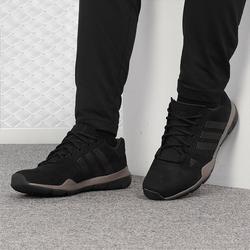 阿迪达斯男越野舒适登山户外鞋