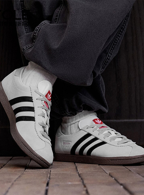 Adidas/阿迪达斯正品三叶草男女经典薄底麂皮运动板鞋JR6342