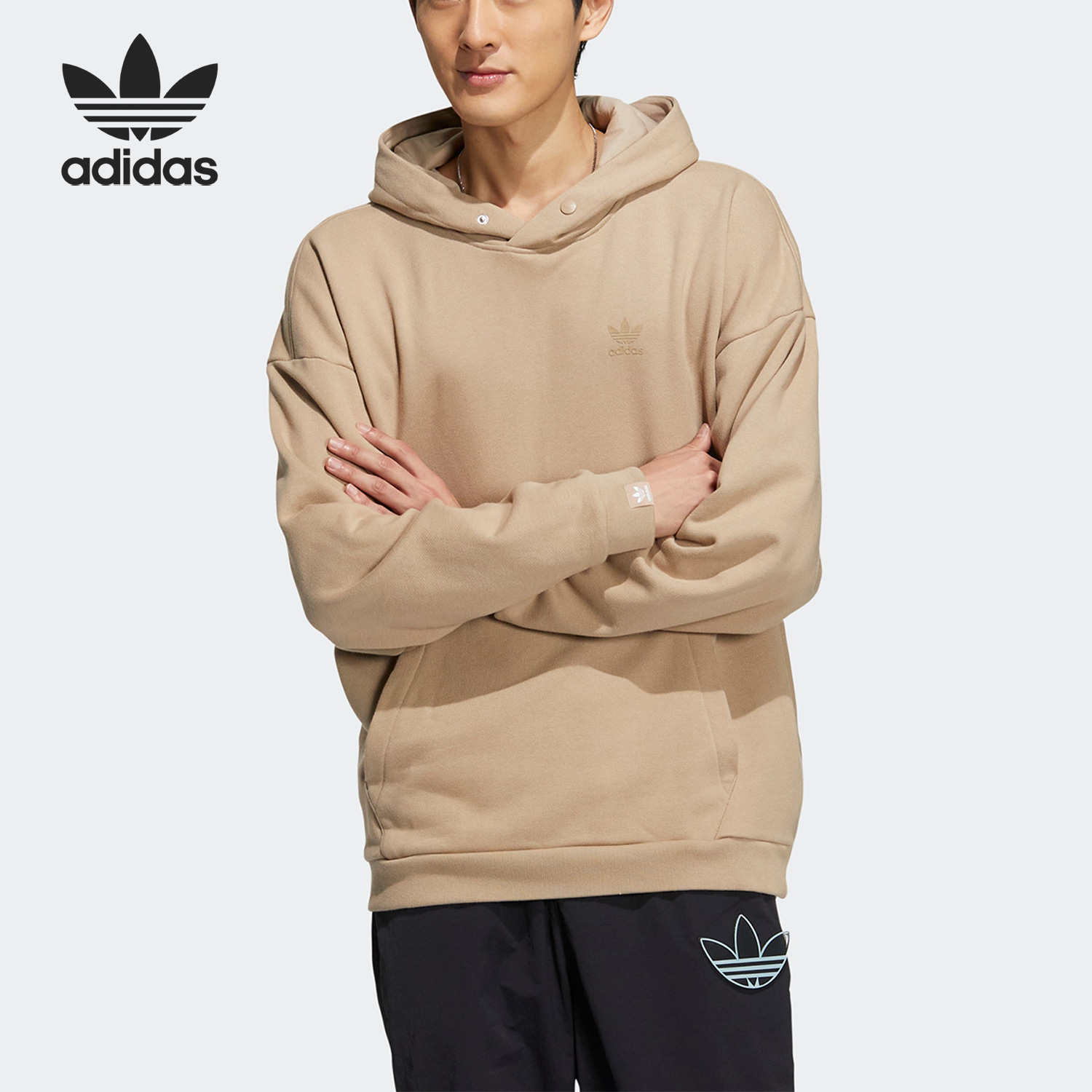 Adidas/阿迪达斯正品三叶草男子运动休闲连帽套头卫衣IC8145