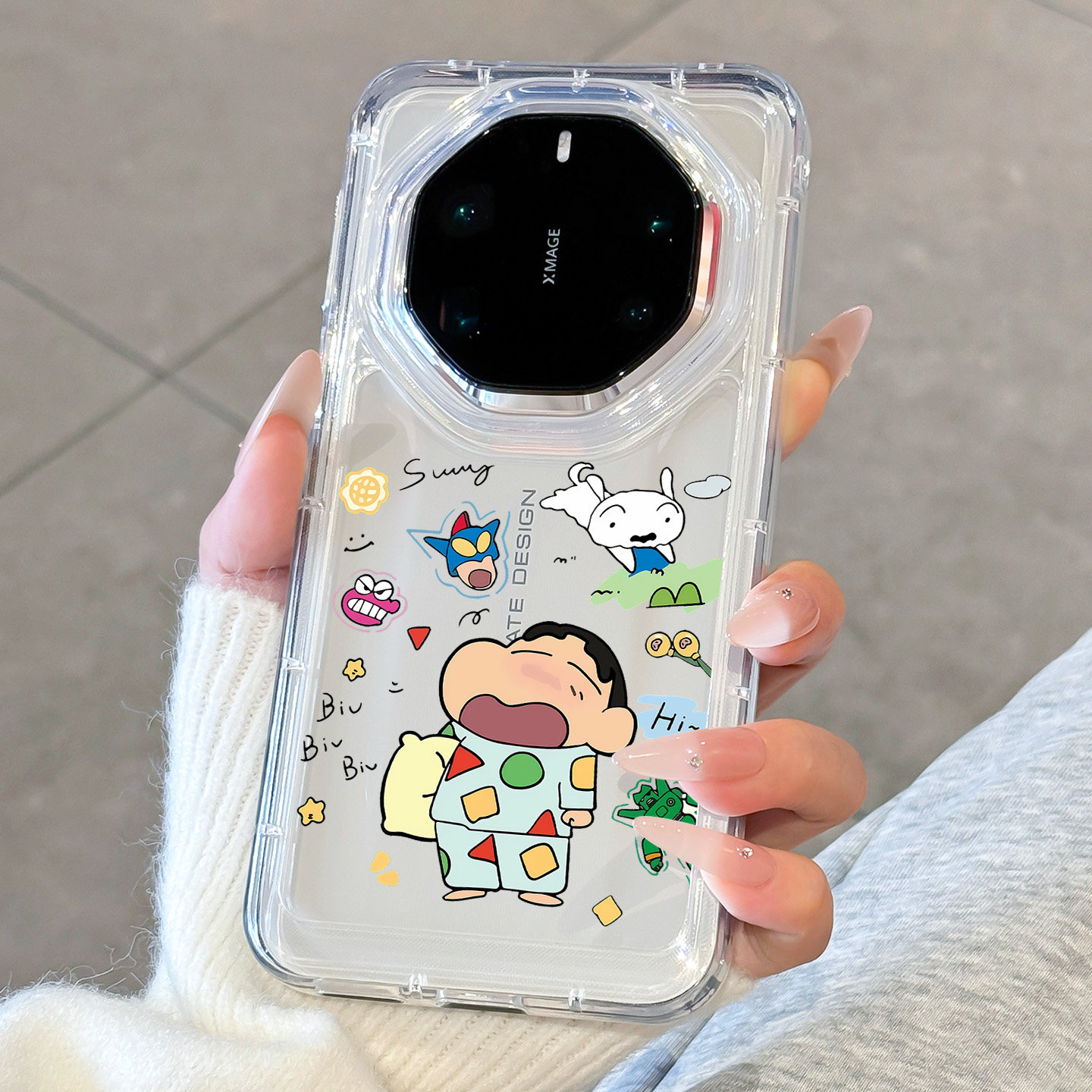 适用华为mate80rs蜡笔小新超人图片