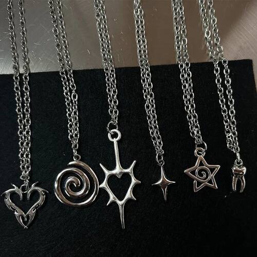 Y2K Flail Fire Heart Teeth Pendant Necklace for Women Men Ch