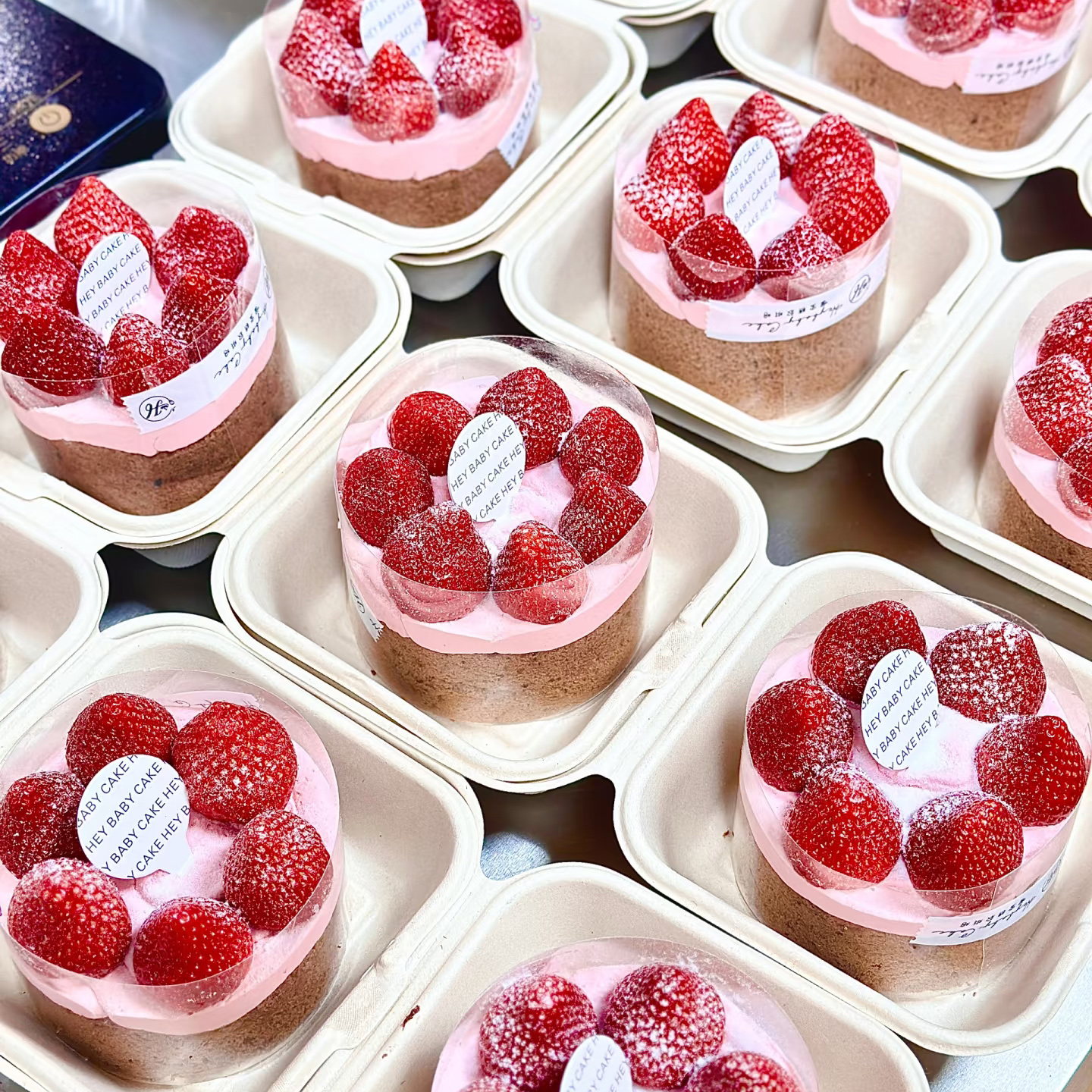 草莓奶油蛋糕包装盒提拉米苏盒子网红便当水果芒果慕斯甜品打包盒