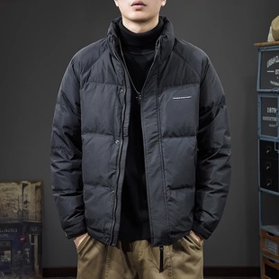 HS冬季新款格纹立领羽绒服男士轻薄短款宽松防风90%白鸭绒面包服