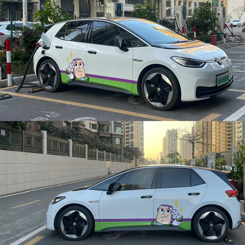 适用大众ID3卡通巴斯光年车身贴纸 高尔夫67尚酷GT可爱Polo贴画