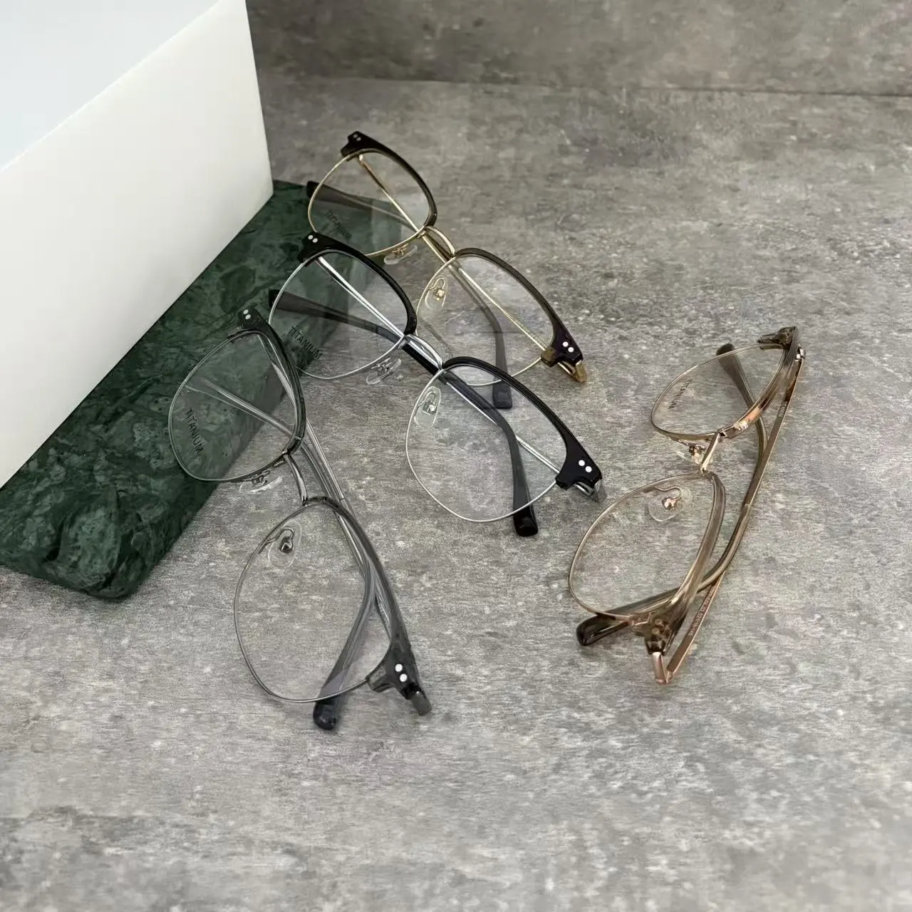 「V944T」经典时尚中性眉毛框纯钛复古眼镜框小方框可配近视男女