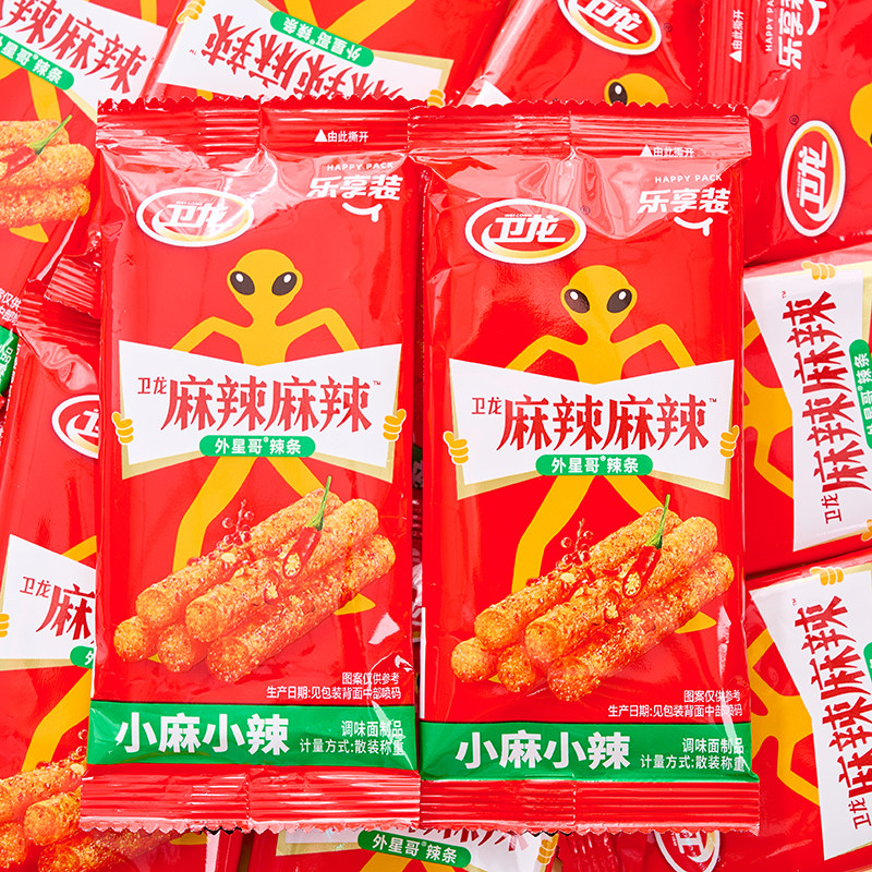 【卫龙】麻辣麻辣辣条网红大辣棒吃货辣味面筋休闲零食正品旗舰店