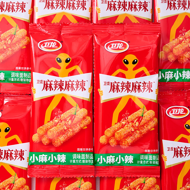 【卫龙】麻辣麻辣辣条网红大辣棒吃货辣味面筋休闲零食正品旗舰店