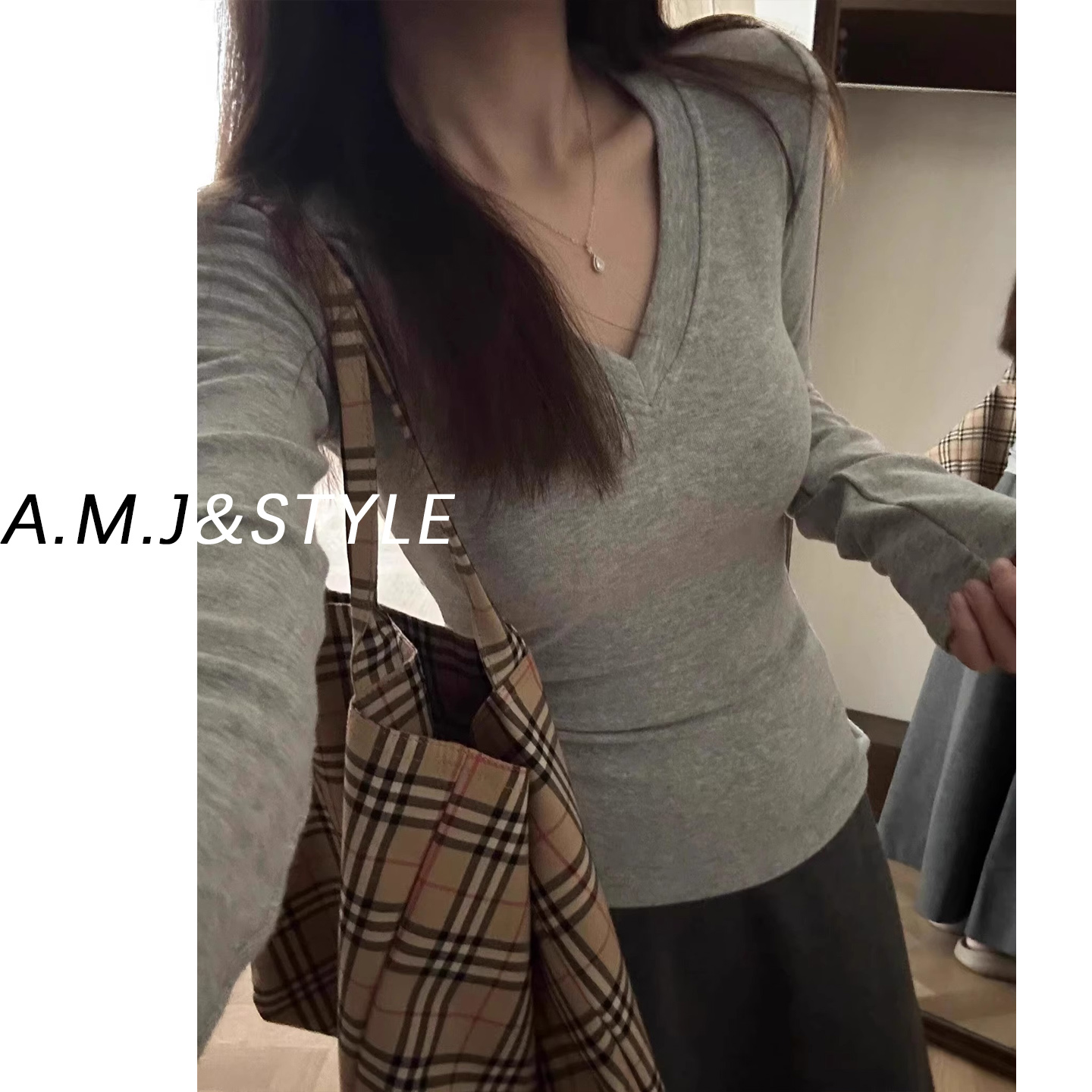 领灰色t恤修身保暖内搭上衣