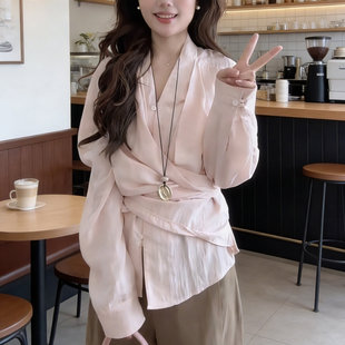法式温柔风V领绑带收腰衬衫女2026早春季新款长袖设计感粉色上衣