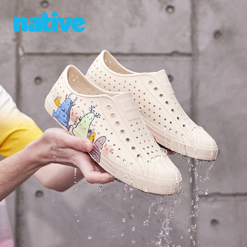 native沙滩洞洞鞋新品