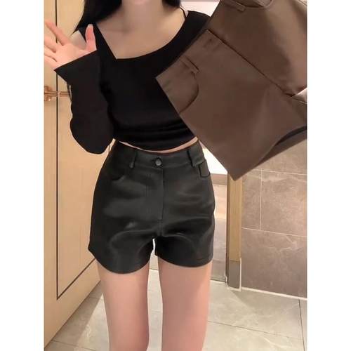 2025秋冬新款高腰显瘦黑色pu皮短裤小个子外穿休闲A字阔腿裤热裤