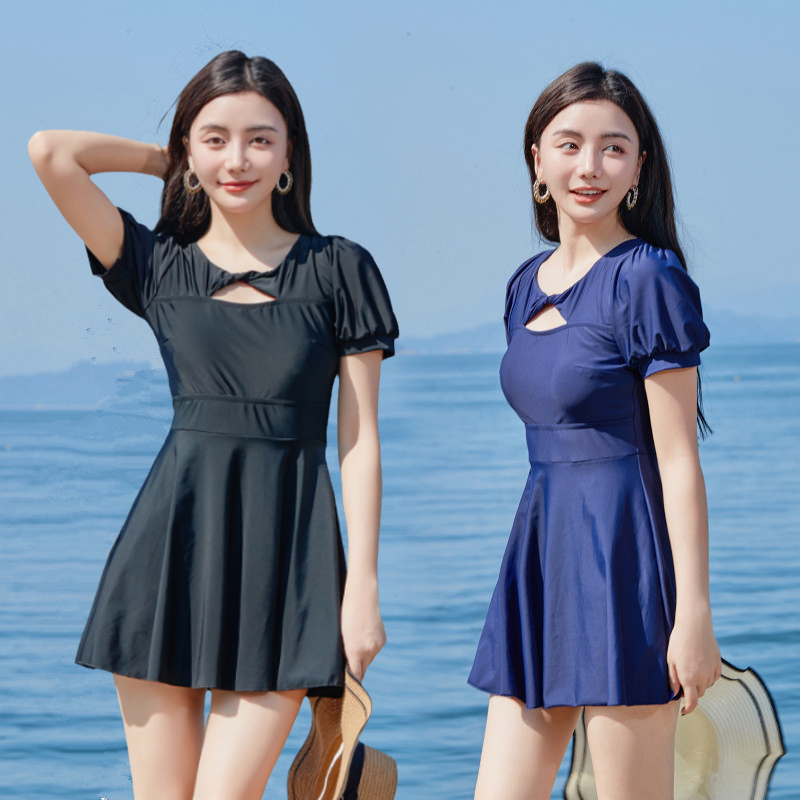 泳衣女2025连体裙式保守仙气大码遮肚显瘦感温泉泳装1001z