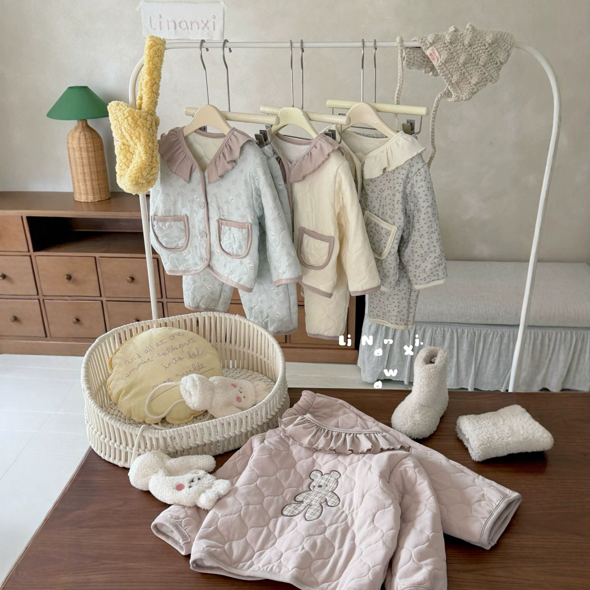 里南希 女童夹棉家居服木耳边领绗棉套装小熊贴布刺绣可外穿棉服