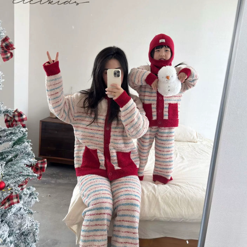 冬季亲子圣诞半边绒休闲宽松睡衣套装新年条纹拼接儿童保暖家居服