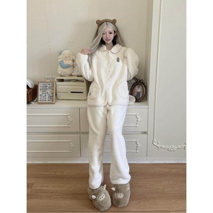 可爱卡通珊瑚绒睡衣女款秋冬季加绒加厚保暖家居服大码套装可外穿