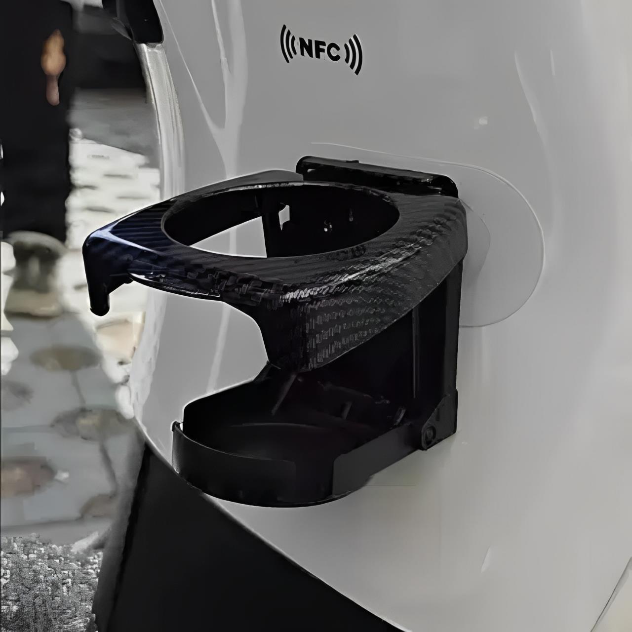 电动踏板摩托车免打孔粘贴可折叠水杯支架水壶架摩旅骑行配件装备