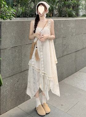 海边度假风假两件吊带连衣裙女夏气质超仙印花流苏不规则沙滩长裙
