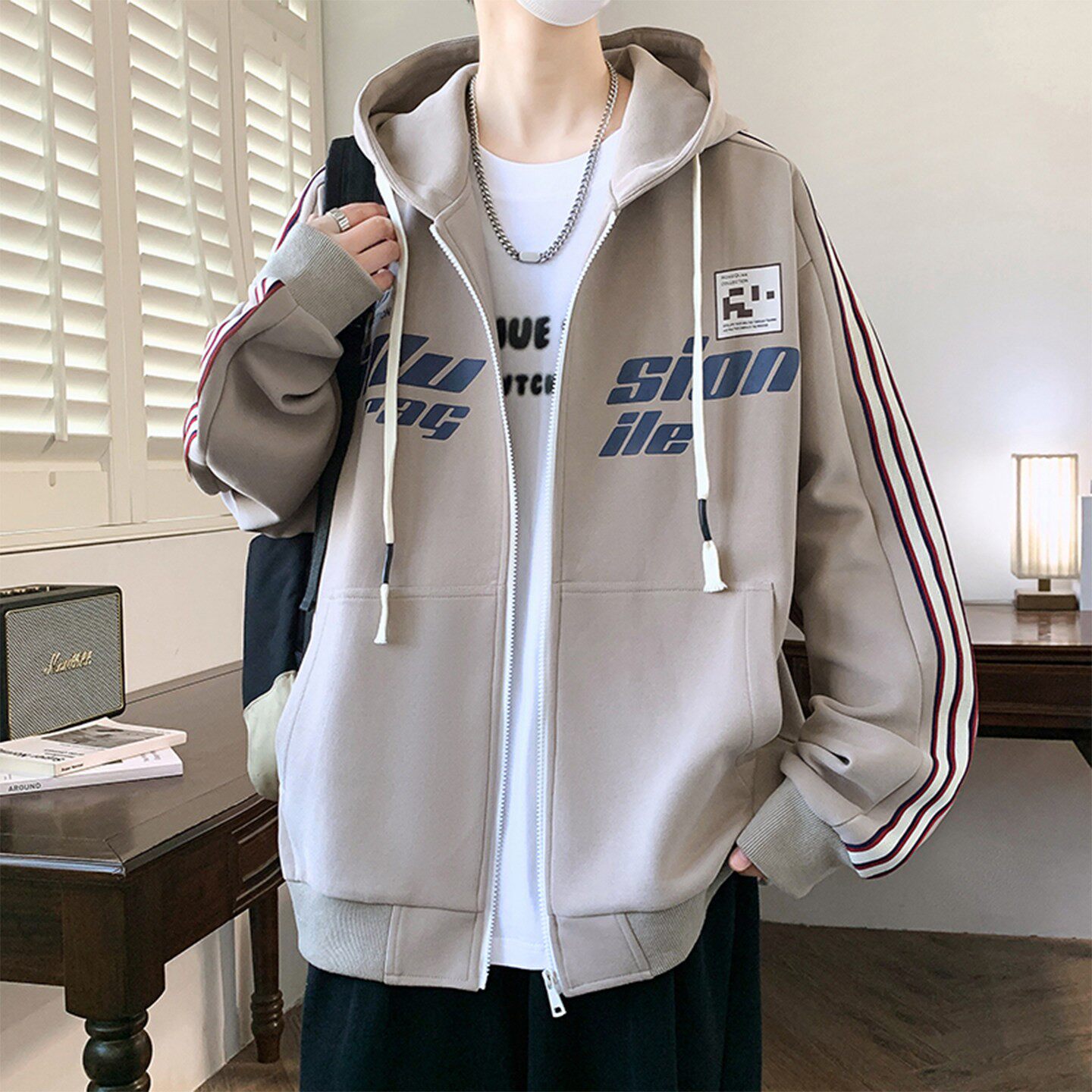 初中高中学生外套春秋季2026新款卫衣男孩青少年帅气大童春装上衣