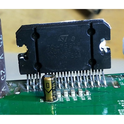TDA7851F 25V2200UF电容 哈佛H6比亚迪汽车音响功放易损芯片 原码