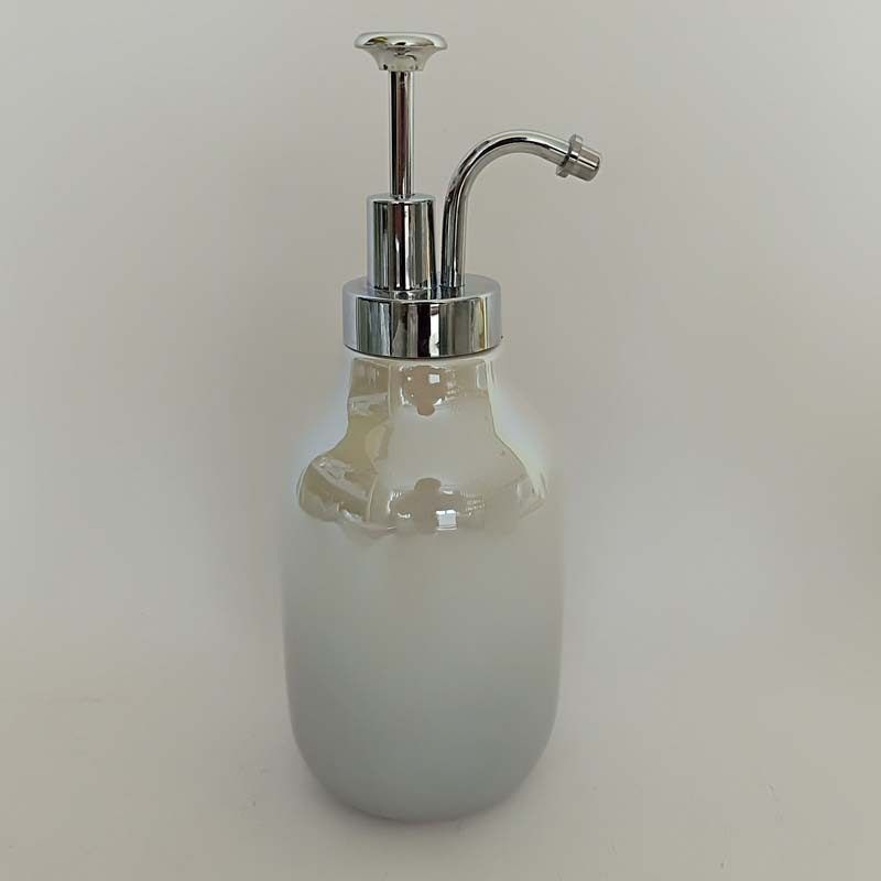 瓶瓶护发素收纳装瓶乳液浴室用品