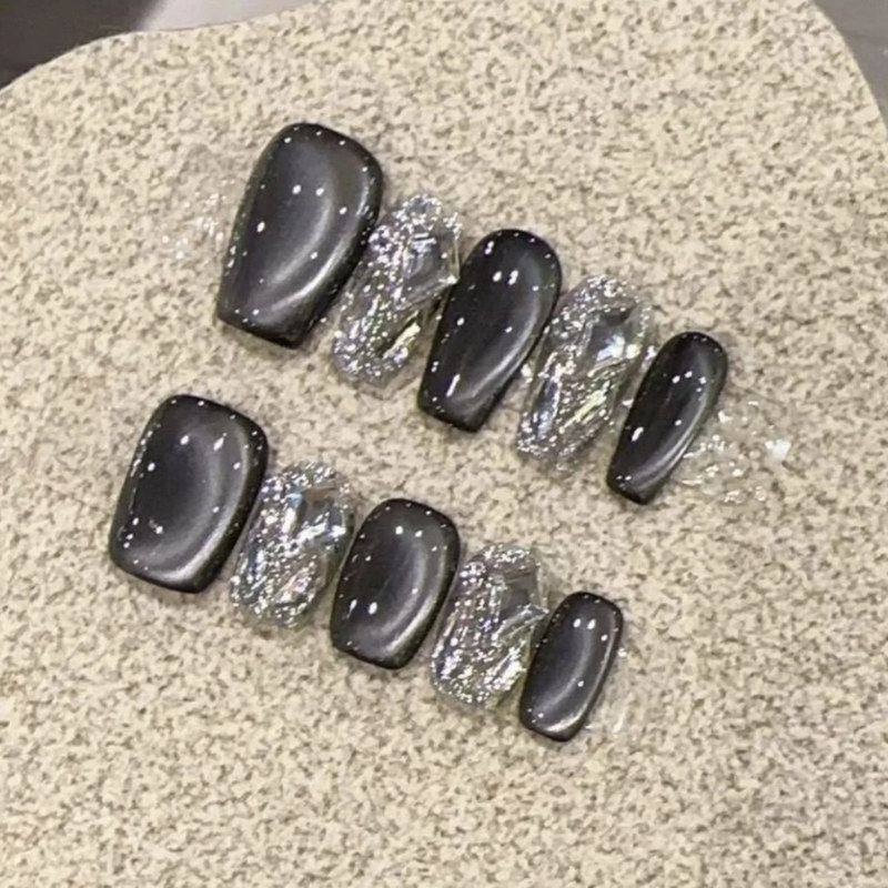 精品穿戴甲美甲黑色甲片轻奢猫眼短复古高级感秋冬自然美妆纯手工,彩妆/香水/美妆工具,穿戴甲/甲片,淘宝优惠券,粉丝福利购,淘宝优惠卷