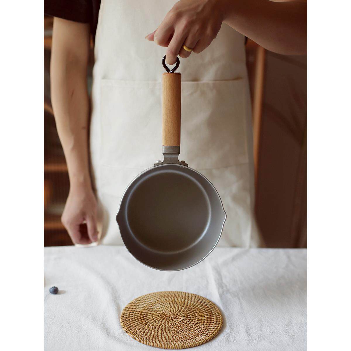 日式雪平锅奶锅不粘糖果婴儿辅食锅煮泡面锅一人食小锅电磁炉可用