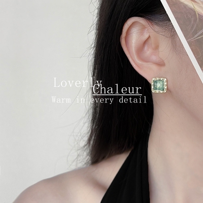 轻中古风蓝精灵小方钻耳钉