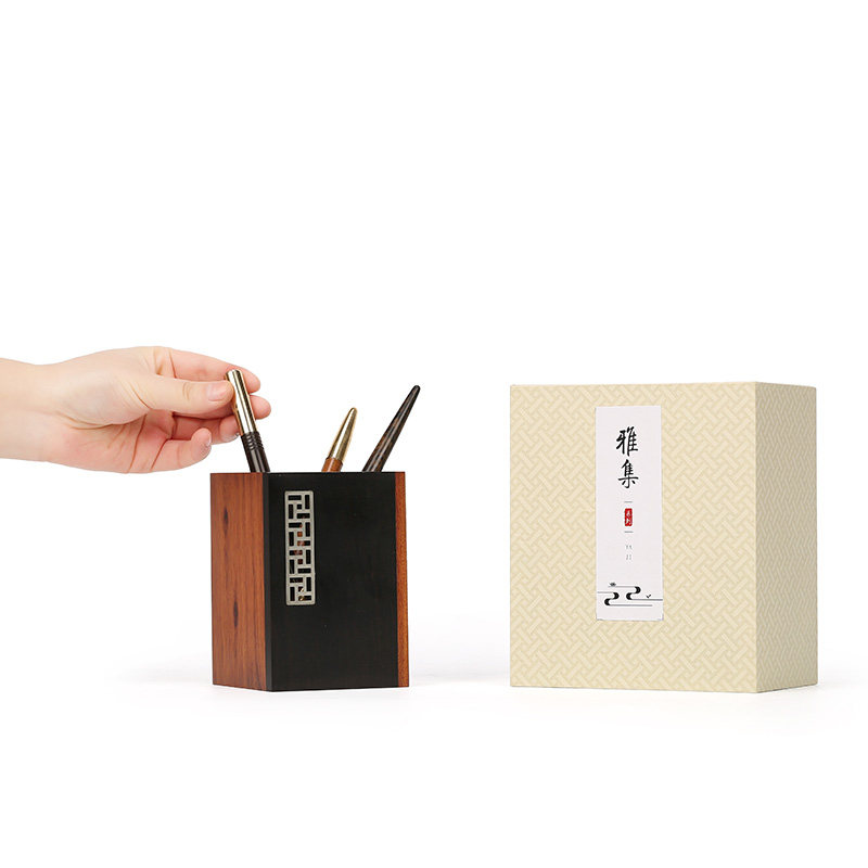 定制logo刻字红木笔筒 木雕学生文具摆件 实木W质创意办公礼物