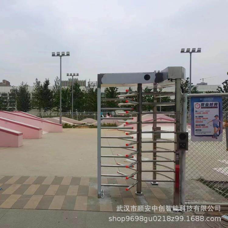 滑板场会员制刷卡门禁体育馆博物馆票务系统闸机检票飞机头全高闸