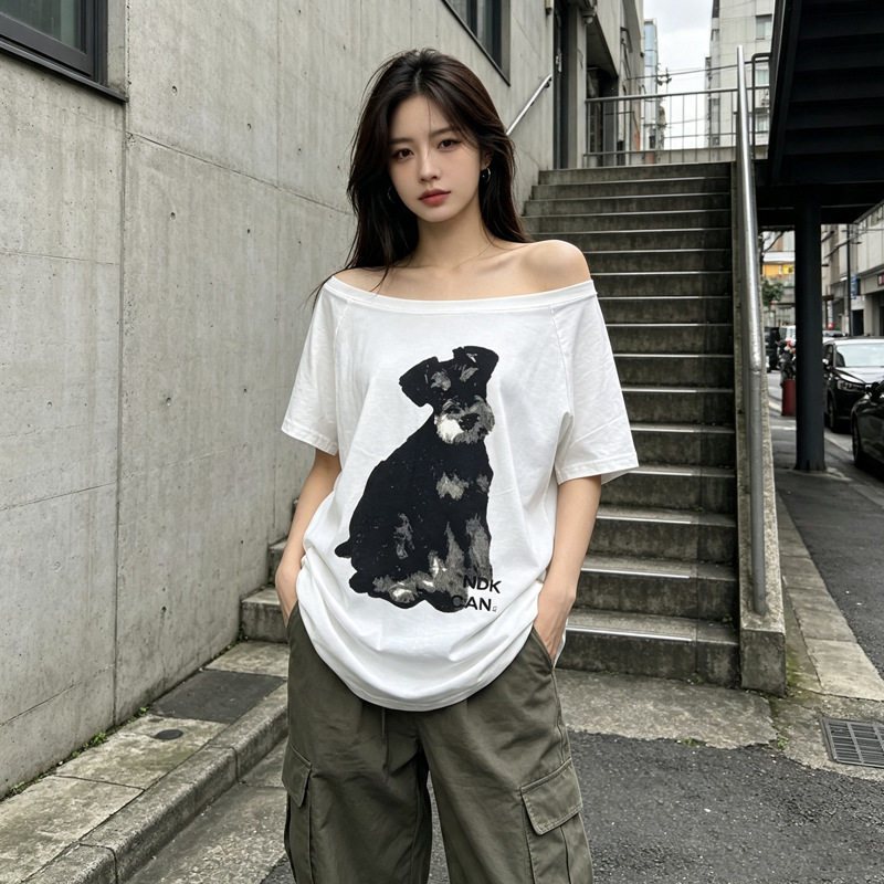 辣妹斜肩短袖T恤女2026夏新款小狗印花百搭宽松女士上衣大圆领