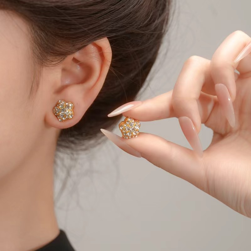 2025新款磁吸耳钉无耳洞