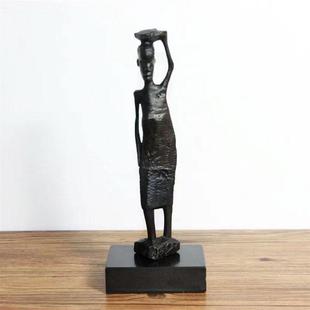 北欧创意大理石铸铁人物雕塑摆件客厅玄关电视柜样板间家居装 饰品