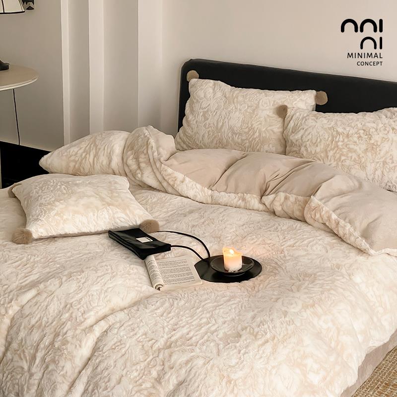 Minimal冷贵千金｜毛茸茸暖呼呼治愈雕花绒加厚四件套牛奶绒床单