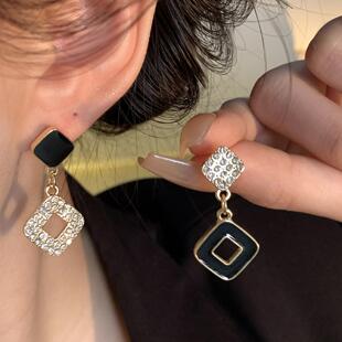 925银针不对称黑色方块耳环女高级感轻奢大气耳坠复古气质耳饰品