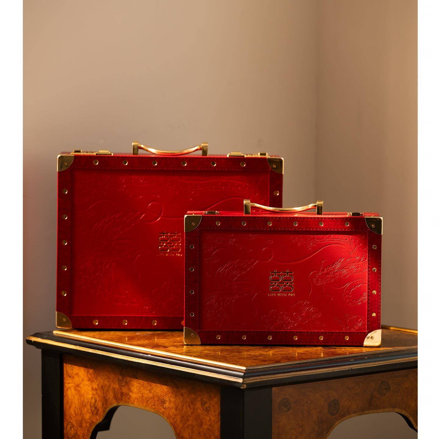 订婚礼金盒高档10万20万嫁妆陪嫁聘礼盒装现金结婚提亲彩礼箱子