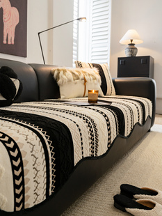 覆古高端沙发坐垫的所有季节2025新的直套布固定防滑皮革沙发座垫