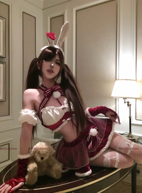 你脸好红shyness-夜半摇铃曲-新年穿搭红色系挂脖抹胸短裙套装