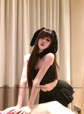 你脸好红shyness-煤球兔兔-原创黑色抹胸套装紧身超短包臀裙纽扣