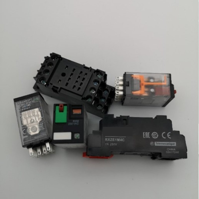 中间继电器RXM2AB2BD RXM4AB2BD RXM2AB2P7 RXM4AB2P7银点