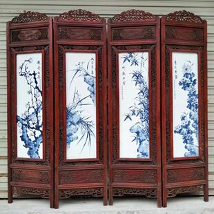 红木花雕框青花粉彩山水瓷板画落地四折屏风实木手绘家居客厅装饰