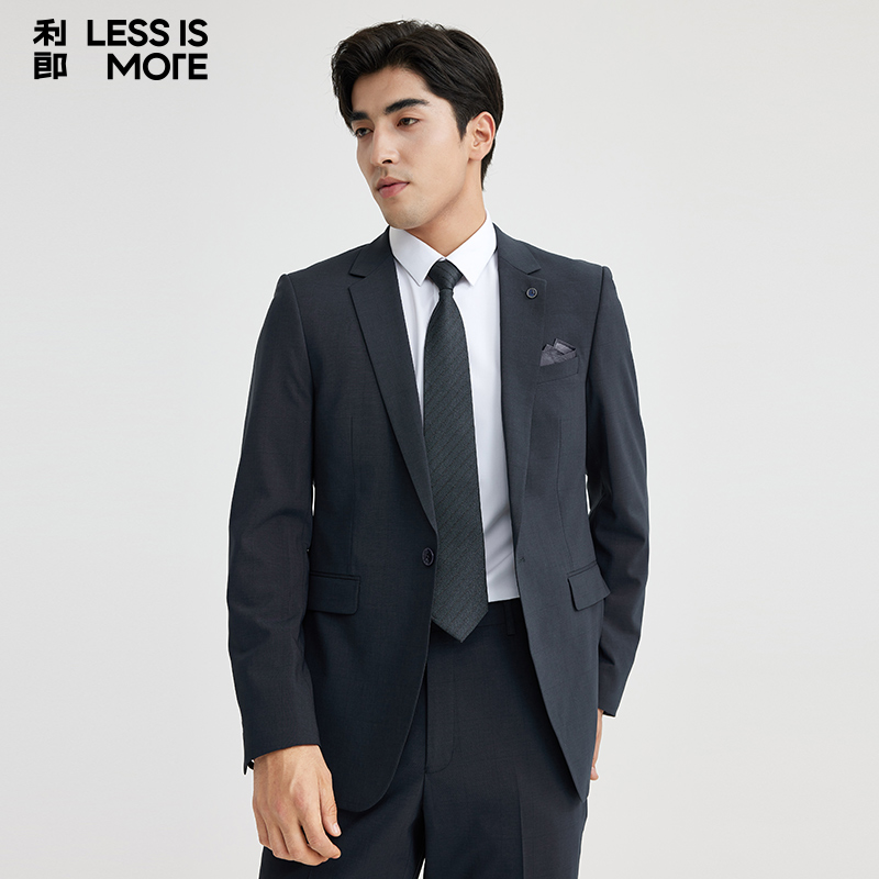 顺滑自然同时丰富花型，条形格纹，潮流不息