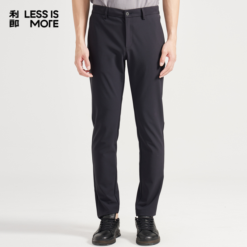 时尚有型，修身显瘦不紧绷，通勤百搭。