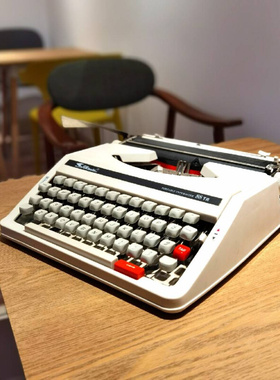 老式打字机飞鱼1980S白色英文机械正常使用复古文艺礼物中古旧物