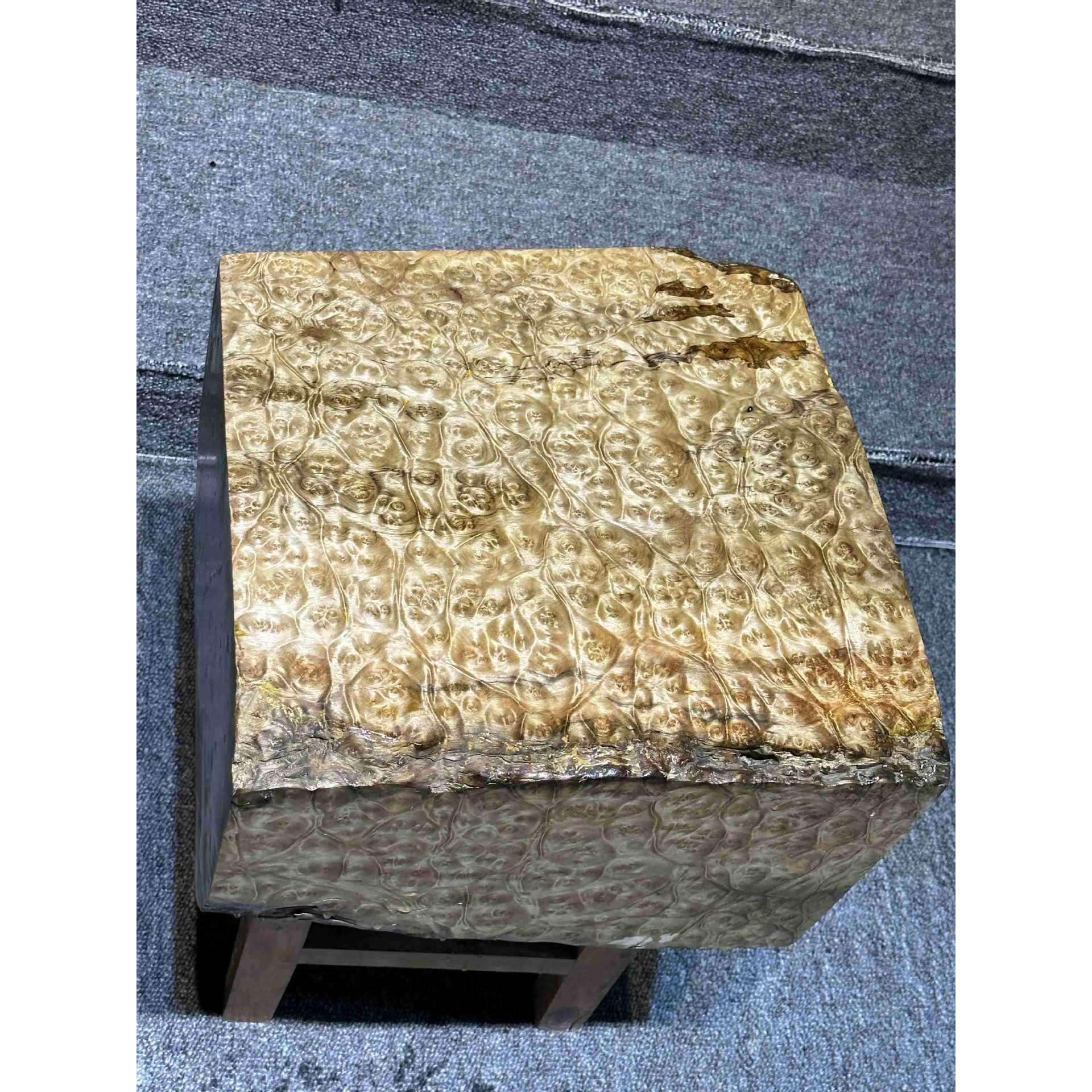 黄金樟木爆满树瘤料 瘿木料 工艺料 木皮料 家具料 茶盘料 桌面料