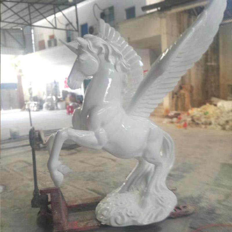 玻璃钢飞马雕塑独角兽公园户外园林摆件景观厂家供应巨型景观雕塑