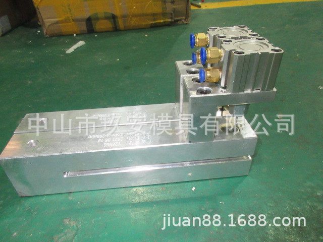 玖安模具供应2x4双向易撕口气动打孔机